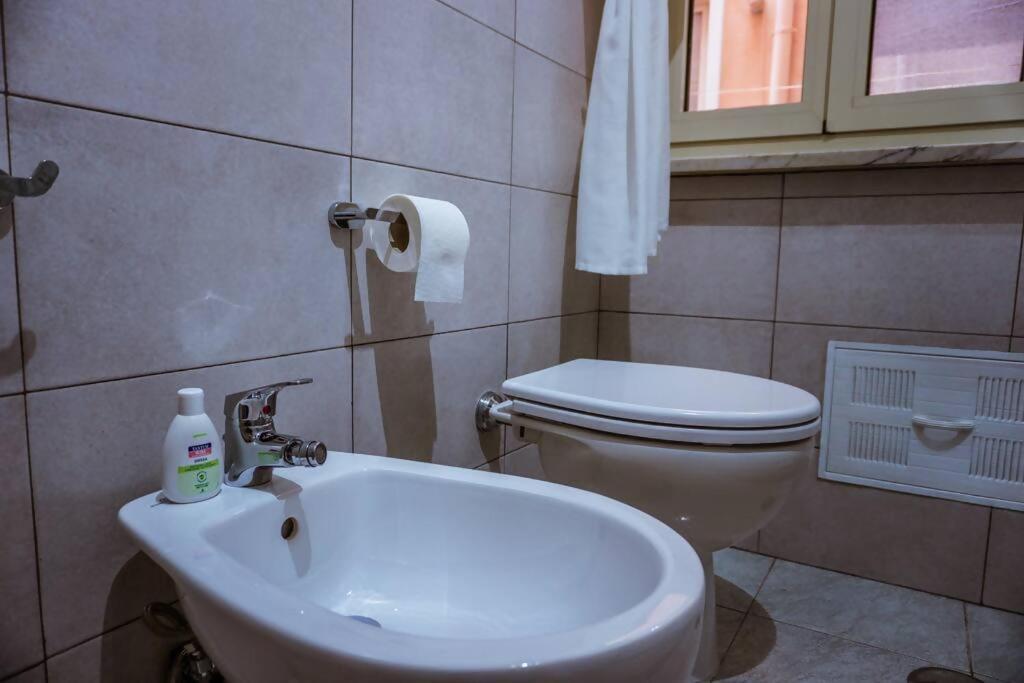 Casa Con Abbonamento Parcheggio Sul Lungomare Lejlighed Gaeta Eksteriør billede
